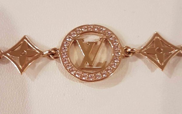 фото крупным планом центральная часть Золотой браслет БС330