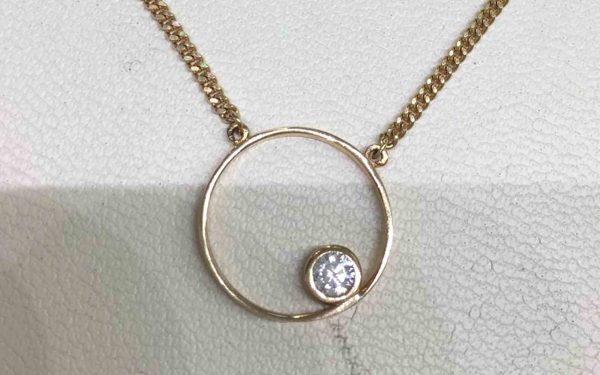 Фото Золотая цепочка ЦП247 крупным планом кулон