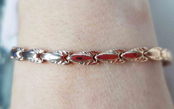 Золотой браслет ДД25 фото Золотой браслет ДД25 демонстрация на руке