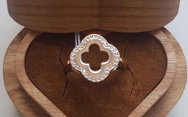 Фото кольцо золотое КВ3009 средний вес 1.76 грамма