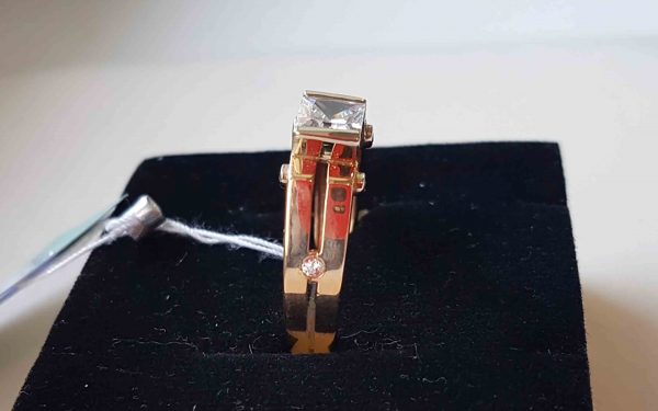 Золотая печатка ПЧ198 фото Золотая печатка ПЧ198 вид с торца