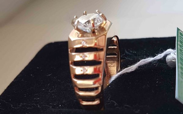 фото Золотая печатка ПЧ199 вид с торца кольца