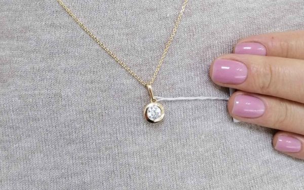 Золотая подвеска ПВ1288 Фото золотая подвеска ПВ1288 средний вес 2.21 грамма