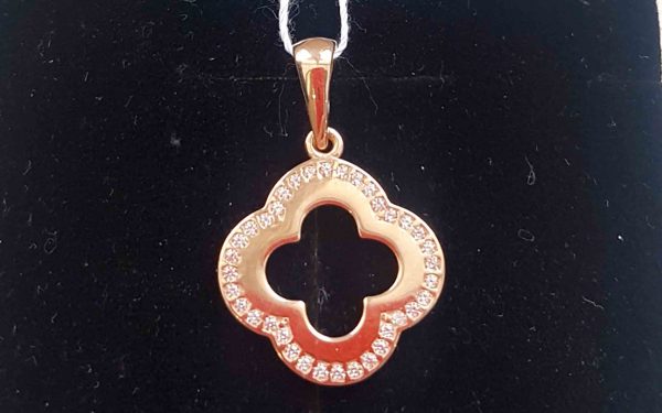 Золотая подвеска ПВ1395 фото Золотая подвеска ПВ1395 на черном бархате