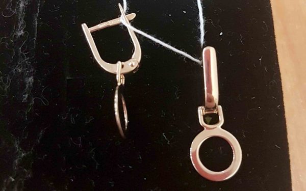 Золотые серьги СБ368 фото Золотые серьги СБ368 на планшетке